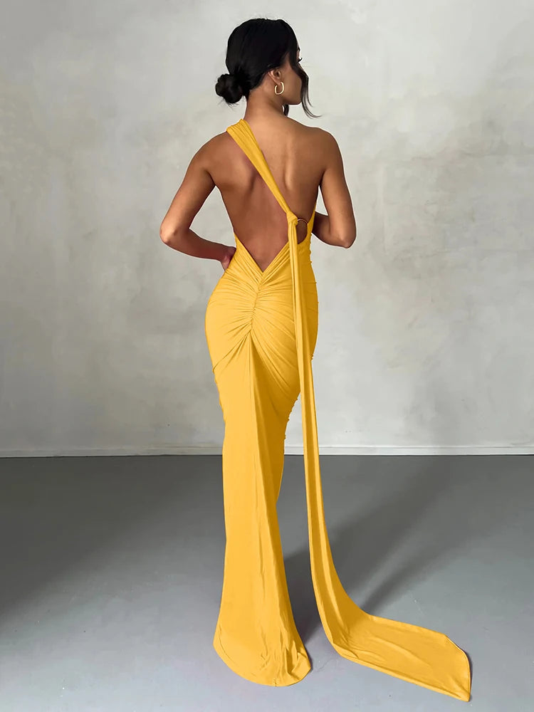 Vestido largo asimétrico con espalda abierta