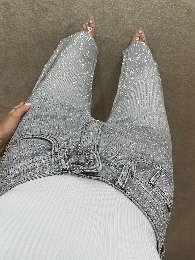 Vaquero ancho con strass