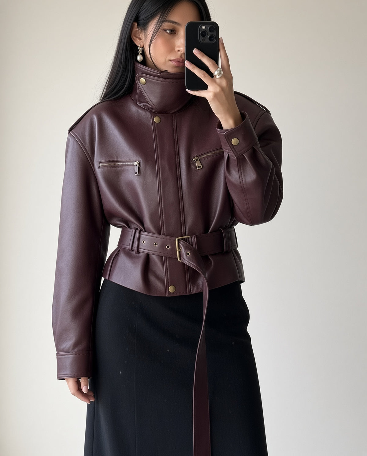 Chaqueta corta con cintura ajustable
